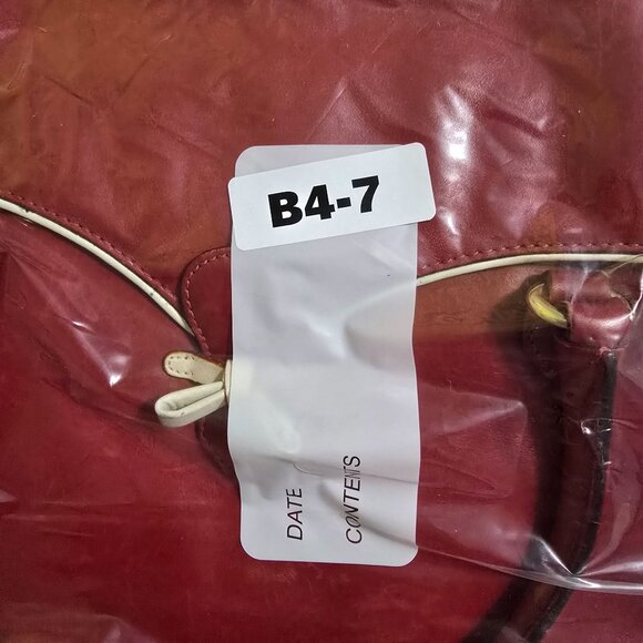 Isaac Mizrahi red handbag with white trimming - Picture 13 of 13